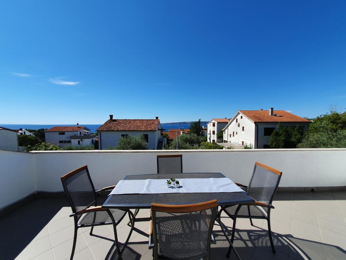Apartmani Alta Krk Town Exterior photo