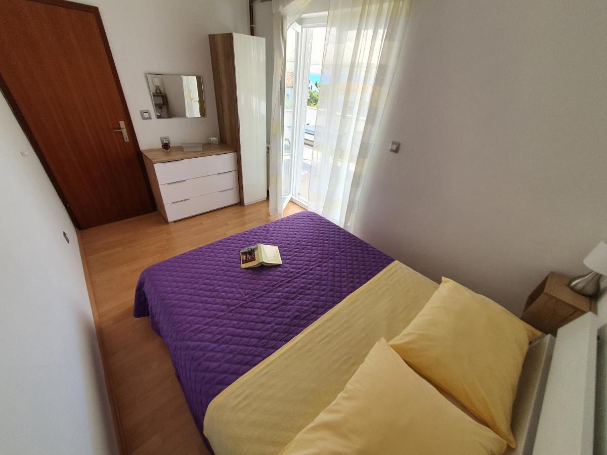 Apartmani Alta Krk Town Exterior photo